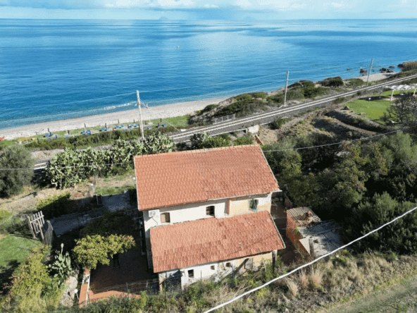 Castel di Tusa property