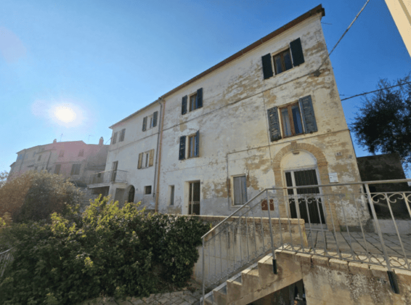 Lapedona property