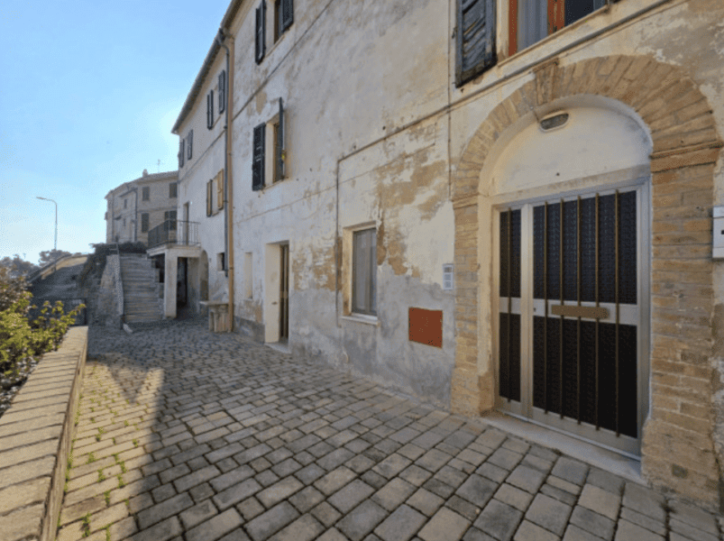 Lapedona property