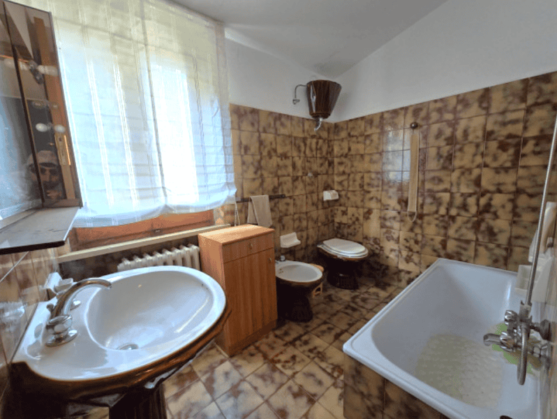 Lapedona property