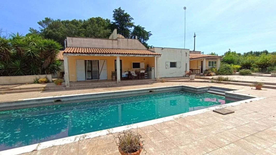 Ceglie Messapica property
